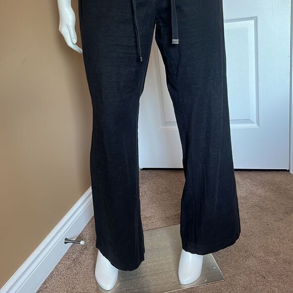 Reitmans casual black pants with wide leg sleeves/Size 13 - Picture 5 of 11